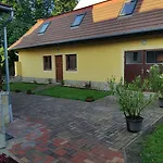 Vendégház Tulipánvendégház 3*