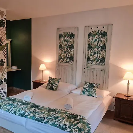 Guest house Tulipanvendeghaz