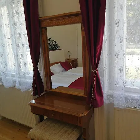 Guest house Tulipanvendeghaz