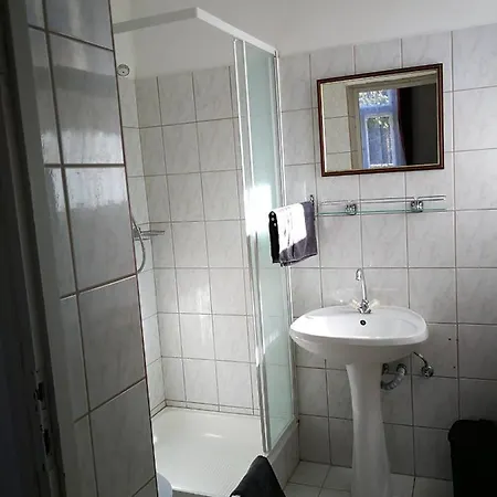 Tulipanvendeghaz 3*