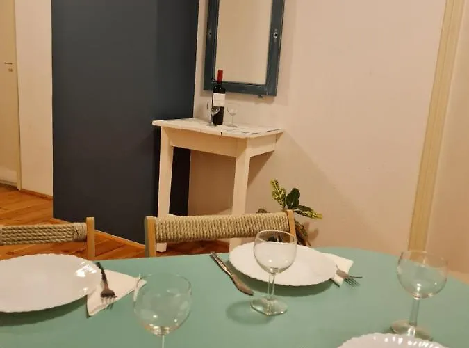 Tulipanvendeghaz 게스트하우스 3*