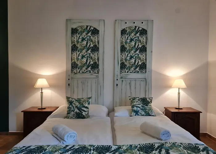 Tulipanvendeghaz 게스트하우스 케츨리