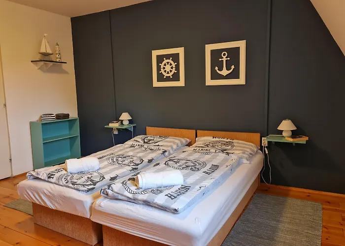 Tulipanvendeghaz 3* 케츨리