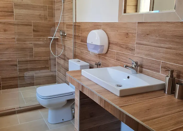 Tulipanvendeghaz 3* 케츨리