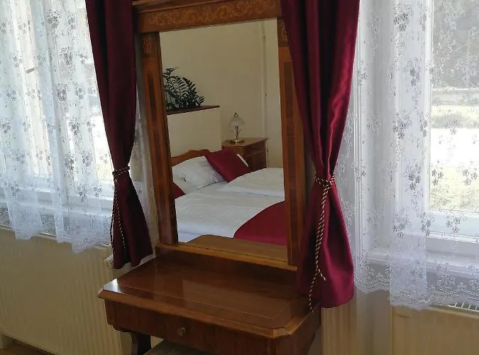 게스트하우스 Tulipanvendeghaz