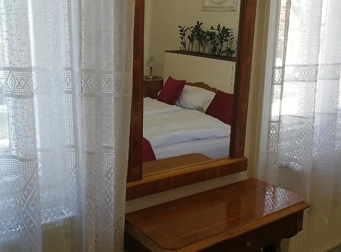 Tulipanvendeghaz 게스트하우스 케츨리